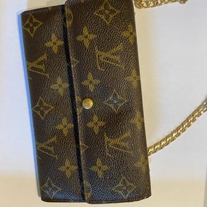 Louis Vuitton Sarah wallet
